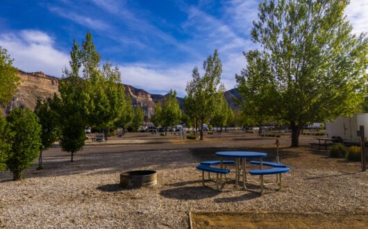 120_UTAH_03-83